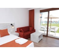 Готель Club Hotel Turtas, 4★