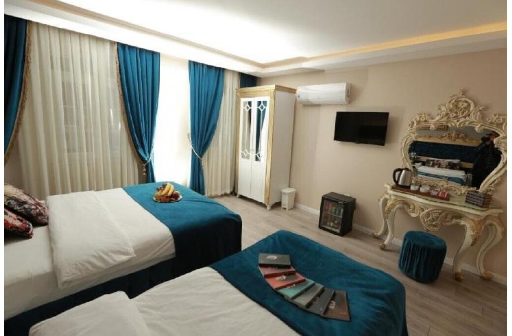 Готель Constantinopolis Hotel, 3★ Готель Constantinopolis Hotel, 3★