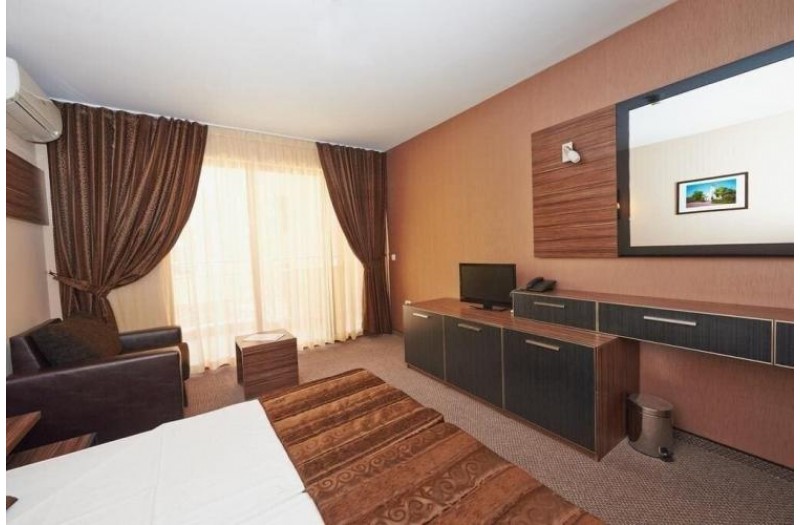 Готель Coral Pomorie, 3★ Готель Coral Pomorie, 3★