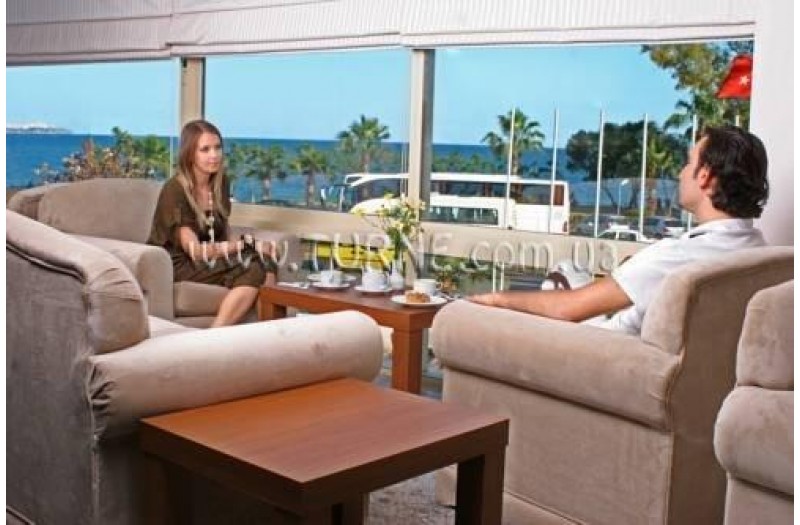 Готель Corner Park Hotel, 3★