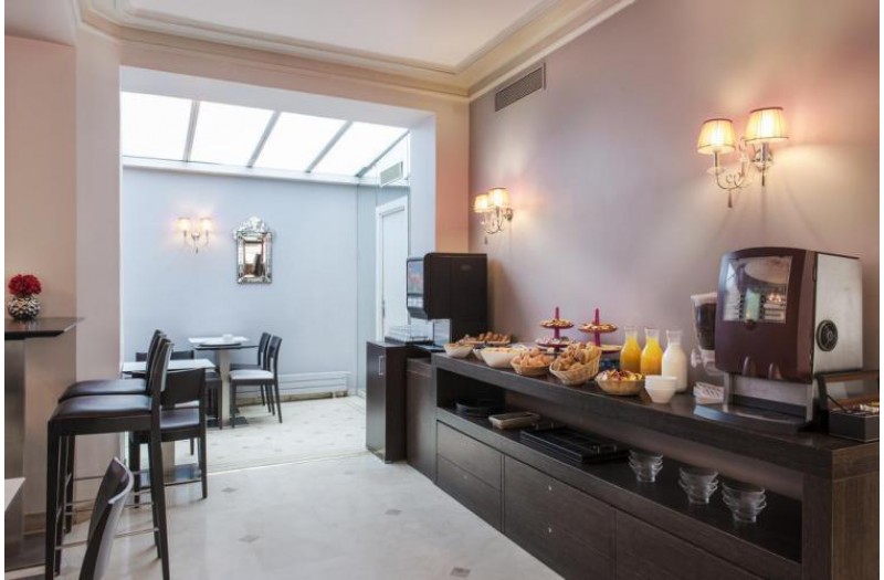 Готель Corona Rodier, 3★
