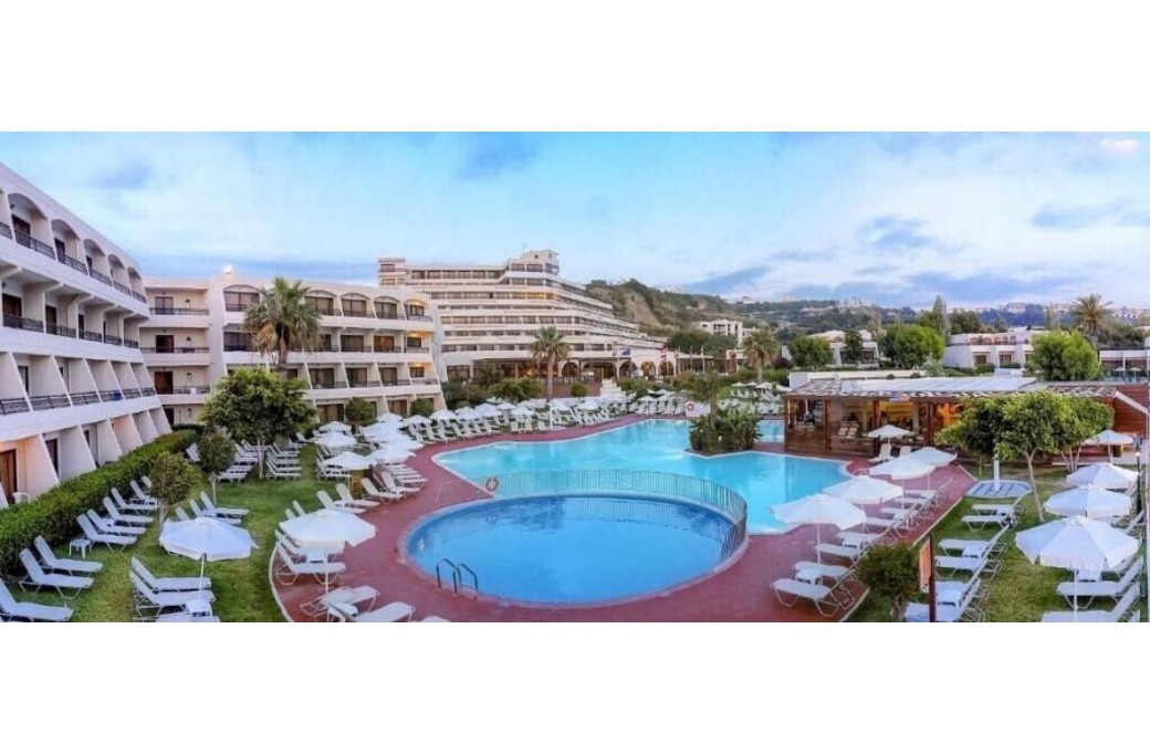 Готель Cosmopolitan Zeus Hotel, 4★ Готель Cosmopolitan Zeus Hotel, 4★