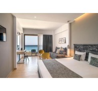 Готель Cosmopolitan Zeus Hotel, 4★