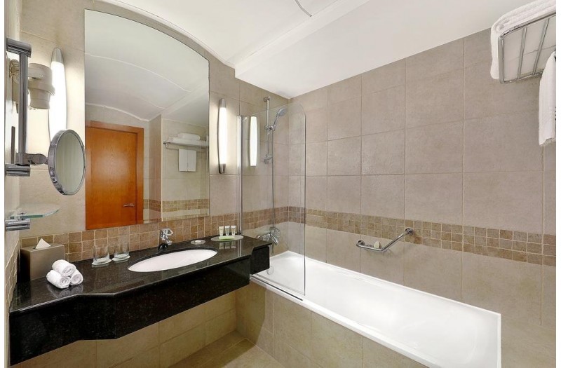 Готель Courtyard Green Community By Marriott, 4★