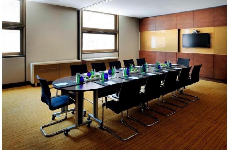 Готель Courtyard by Marriott World Trade Center Abu Dhabi, 4★
