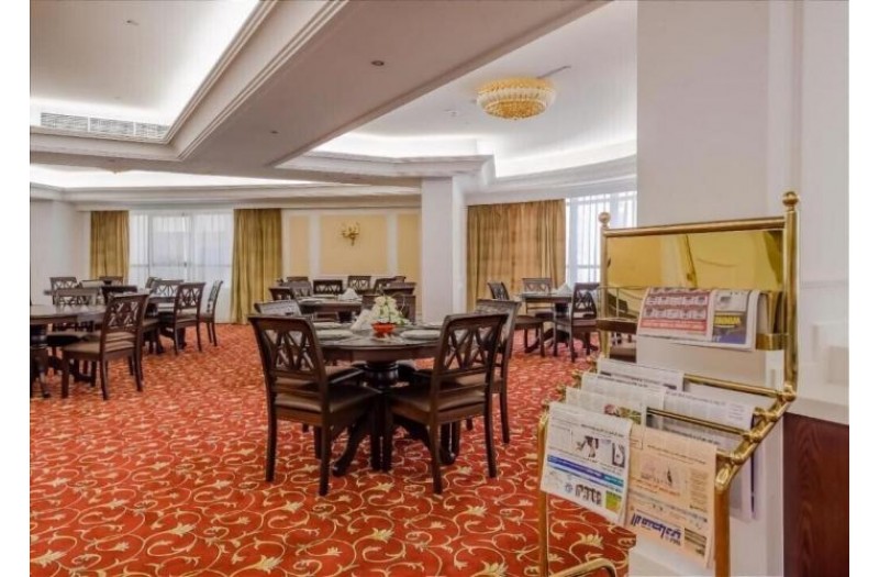 Готель Crystal Plaza Al Majaz (ex. Tulip Inn Al Khan Hotel), 4★ Готель Crystal Plaza Al Majaz (ex. Tulip Inn Al Khan Hotel), 4★