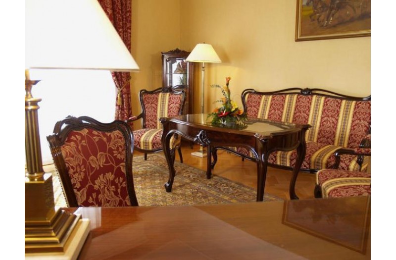Готель Danubius Astoria Hotel, 4★