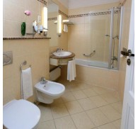 Готель Danubius Astoria Hotel, 4★