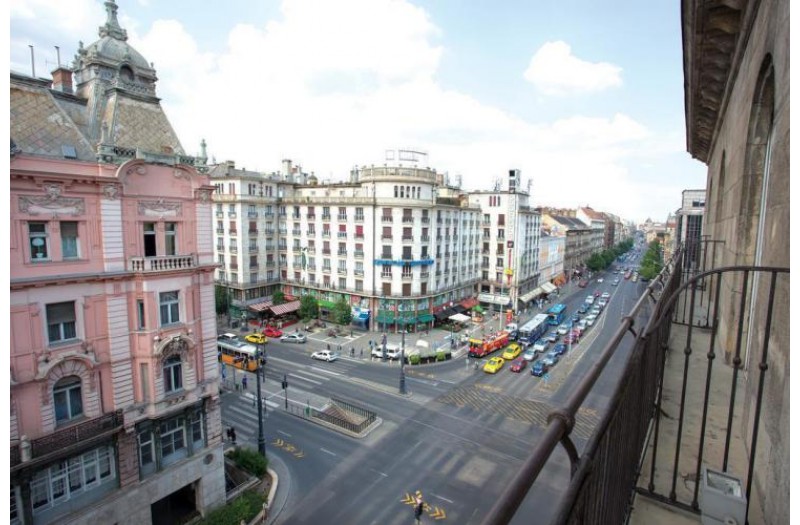Готель Danubius Astoria Hotel, 4★
