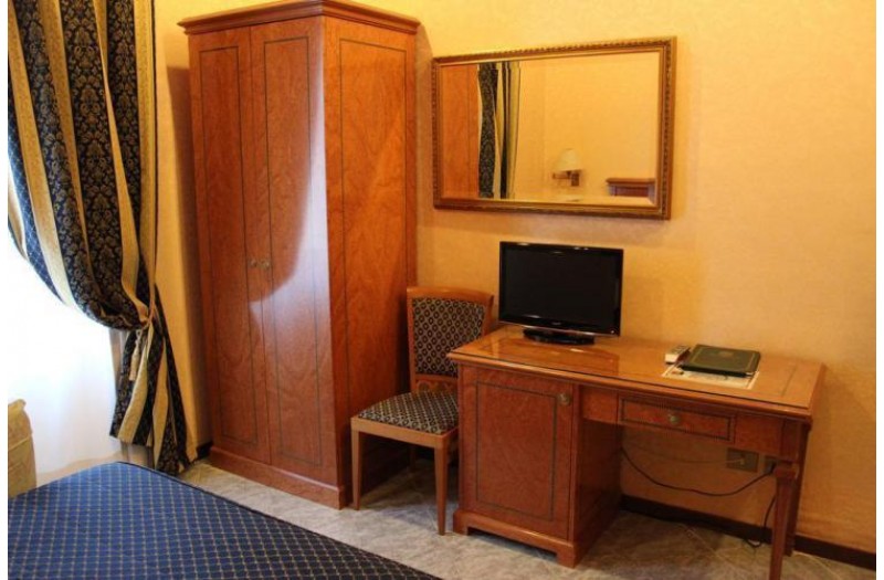 Готель Dei Consoli Hotel, 3★ Готель Dei Consoli Hotel, 3★