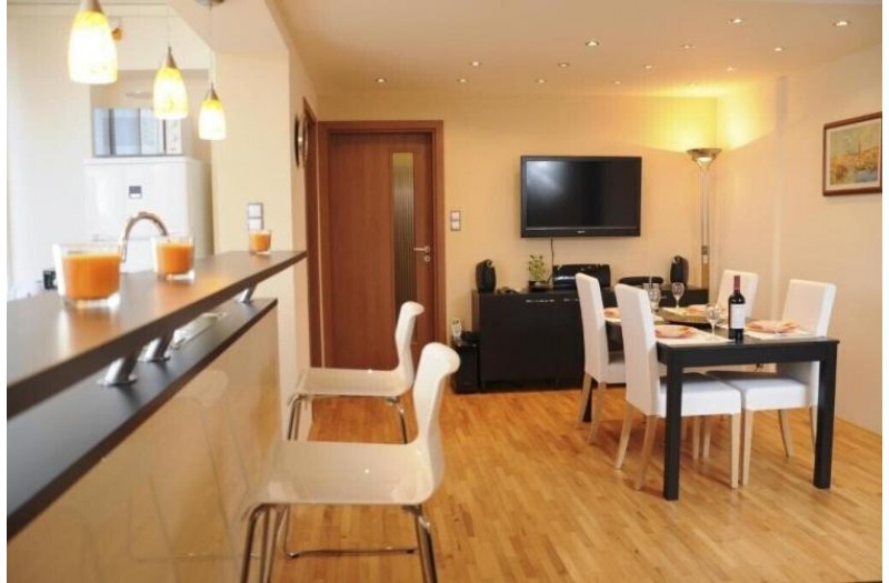 Готель Derelli Elegance Apartment, 3★ Готель Derelli Elegance Apartment, 3★