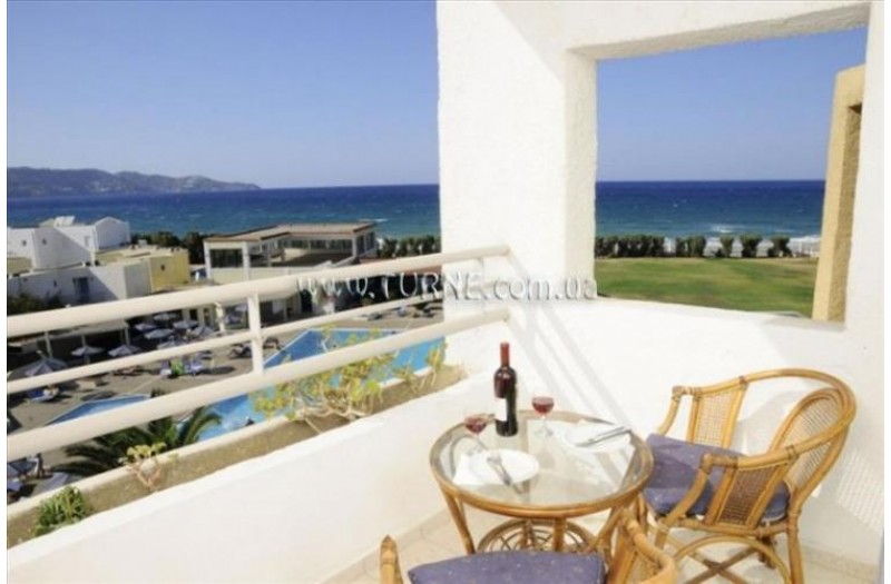 Готель Dessole Dolphin Bay Resort, 4★