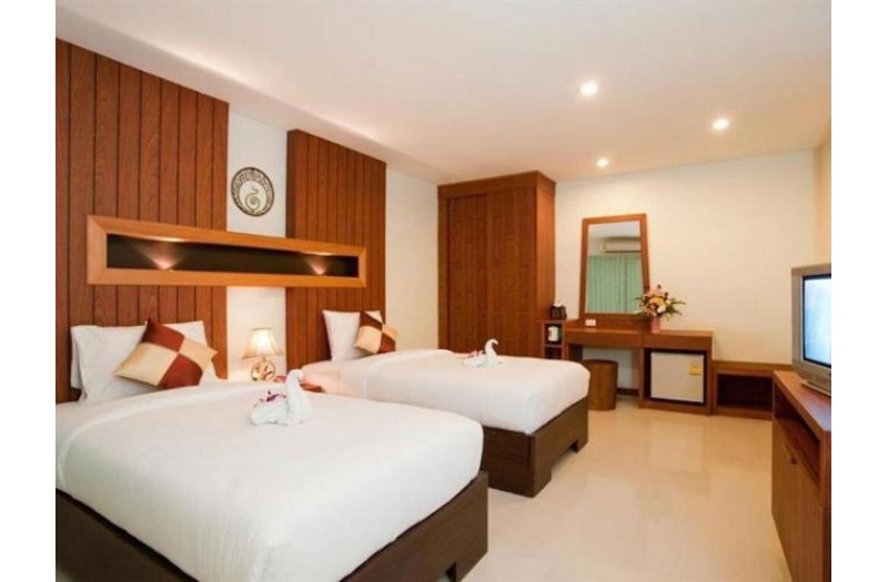 Готель Deva Patong Suites Hotel, 3★ Готель Deva Patong Suites Hotel, 3★