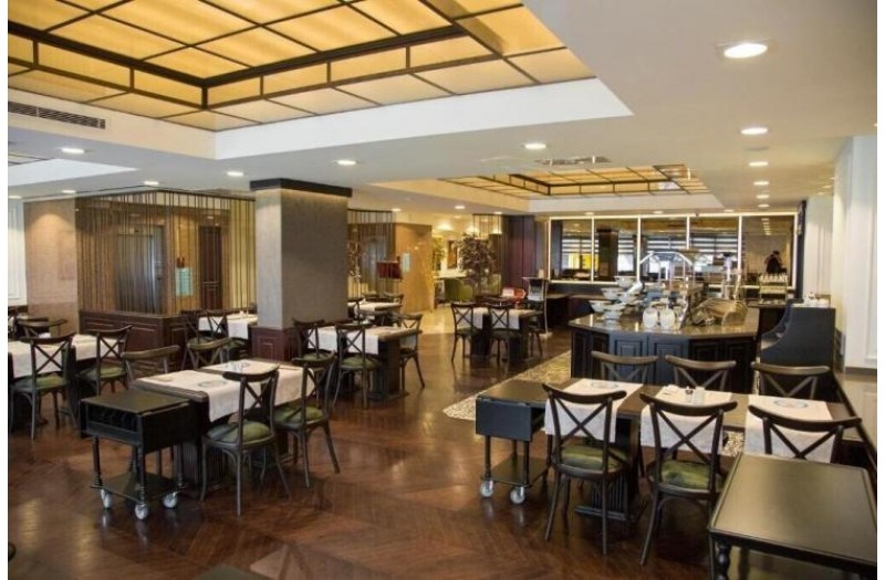 Готель Dila Hotel, 4★ Готель Dila Hotel, 4★