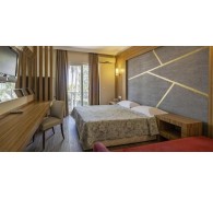 Готель Dionisus Hotel, 4★