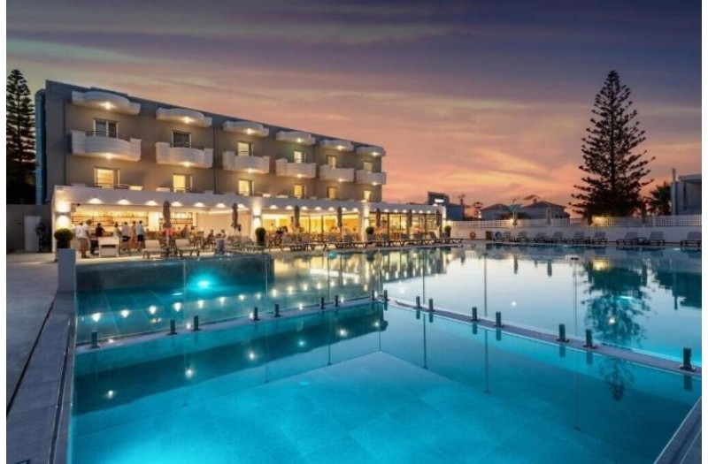 Готель Dore Hotel, 4★