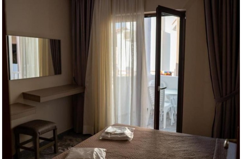 Готель Ekavi Hotel, 3★ Готель Ekavi Hotel, 3★