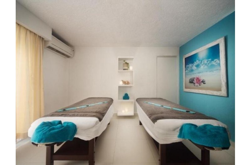 Готель El Cid La Ceiba Beach, 4★ Готель El Cid La Ceiba Beach, 4★