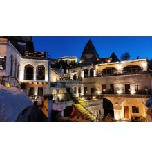 Готель Elegance Cave Suites, 4★