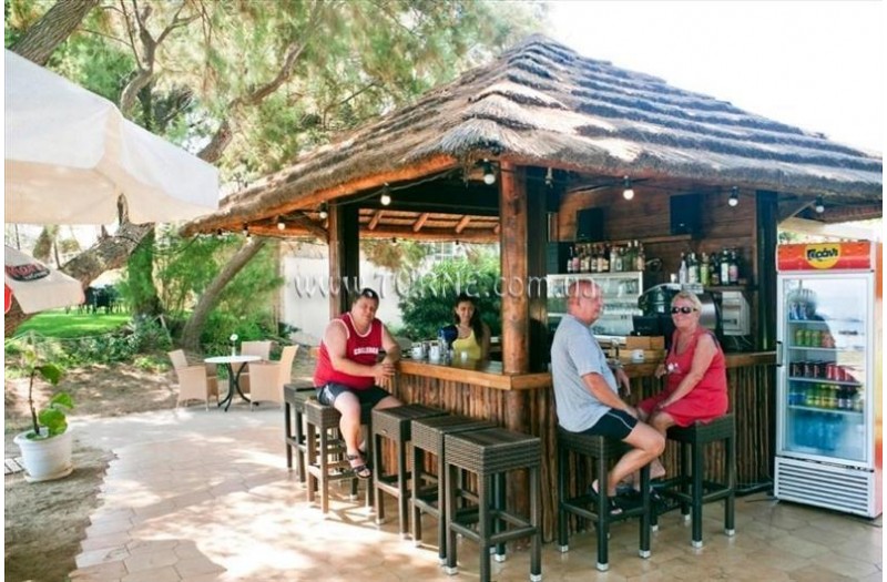 Готель Eleni Beach Hotel, 3★