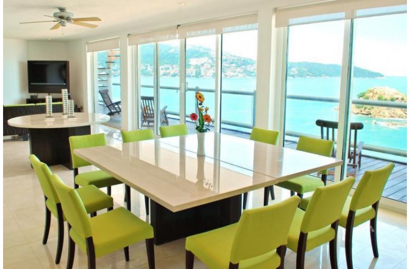Готель Emporio Acapulco, 3★ Готель Emporio Acapulco, 3★