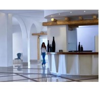 Готель Epsilon Apartment, 3★