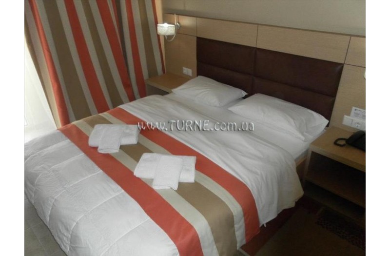 Готель Esperia Hotel, 3★ Готель Esperia Hotel, 3★