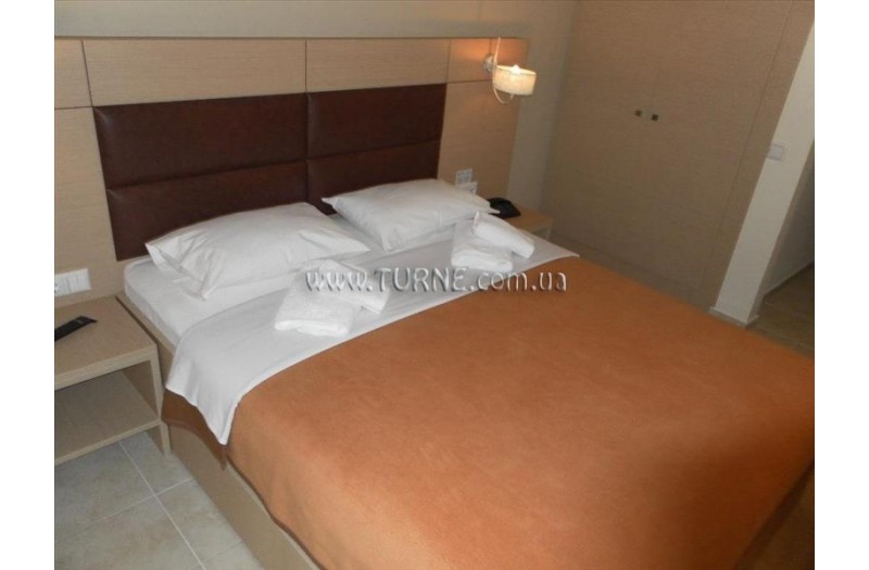 Готель Esperia Hotel, 3★ Готель Esperia Hotel, 3★