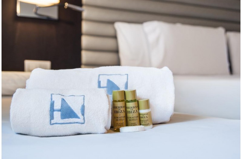 Готель Eurostar Cristal Palace, 4★ Готель Eurostar Cristal Palace, 4★