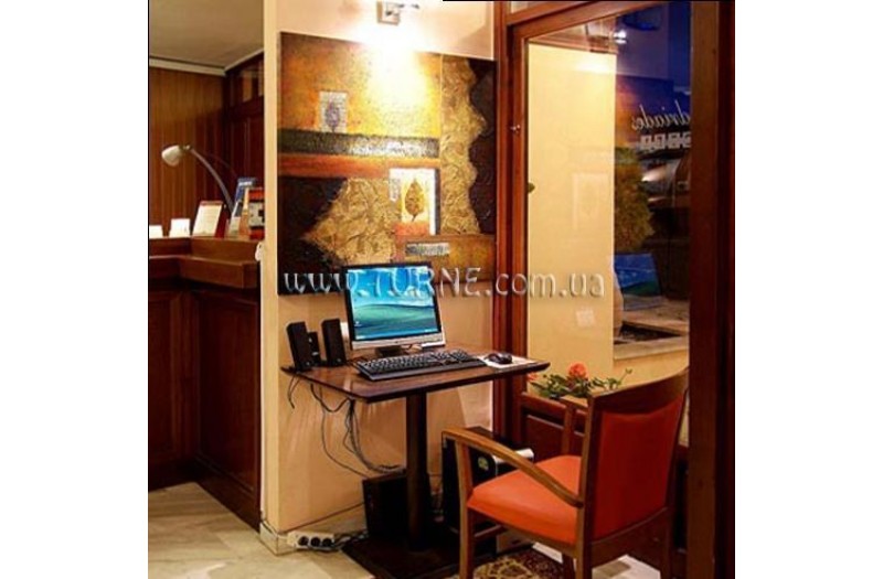 Готель Fedriades Hotel, 3★ Готель Fedriades Hotel, 3★
