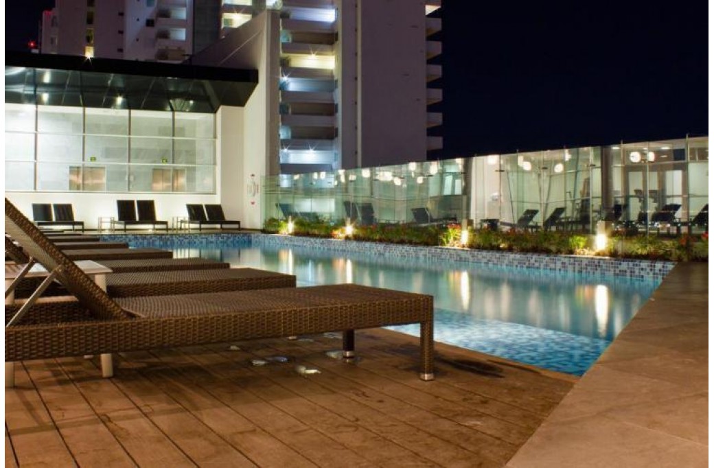 Готель Fiesta Inn Cancun Las Americas, 4★ Готель Fiesta Inn Cancun Las Americas, 4★