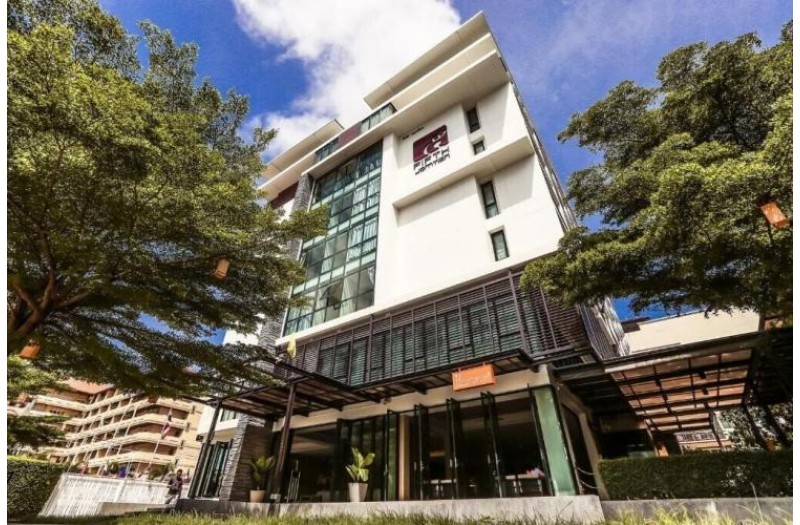 Готель Fifth Jomtien The Residence, 4★