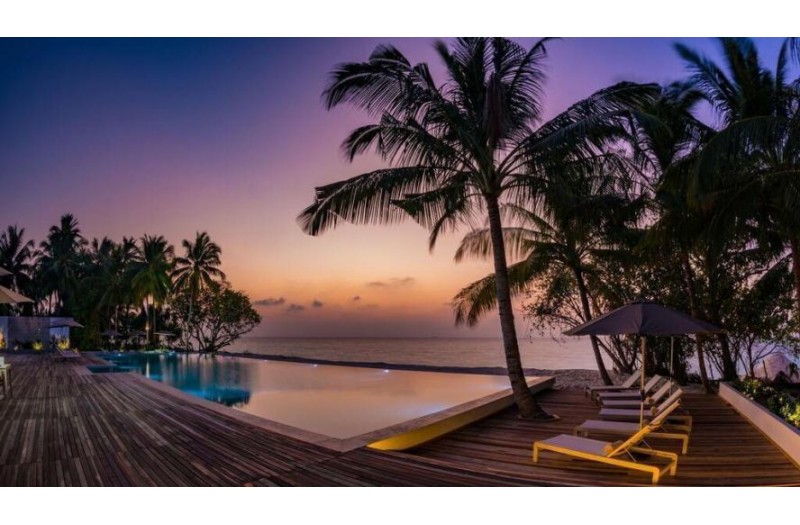 Готель Fiyavalhu Maldives, 4★