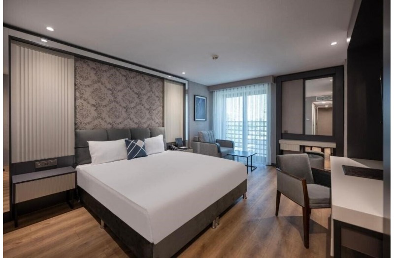 Готель Four Points Express By Sheraton Antalya Lara, 4★ Готель Four Points Express By Sheraton Antalya Lara, 4★