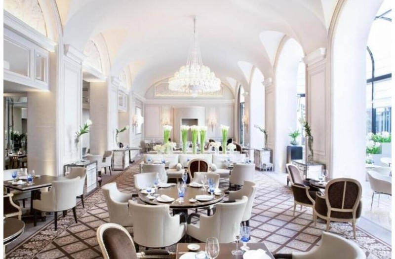 Готель Four Seasons Hotel George V, 5★ Готель Four Seasons Hotel George V, 5★
