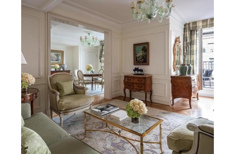 Готель Four Seasons Hotel George V, 5★ Готель Four Seasons Hotel George V, 5★