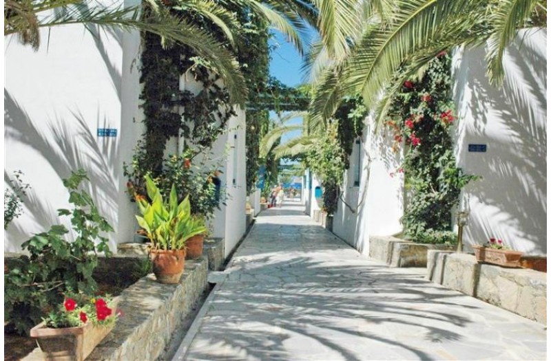 Готель Galeana Beach Hotel, 2★