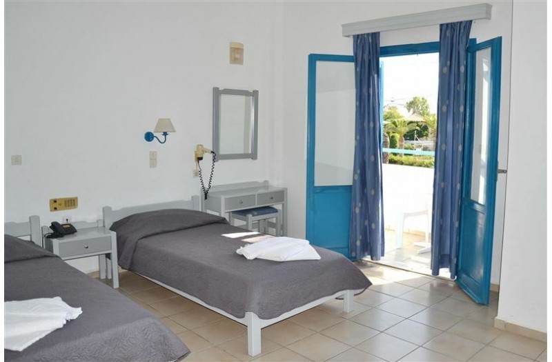 Готель Galeana Beach Hotel, 2★