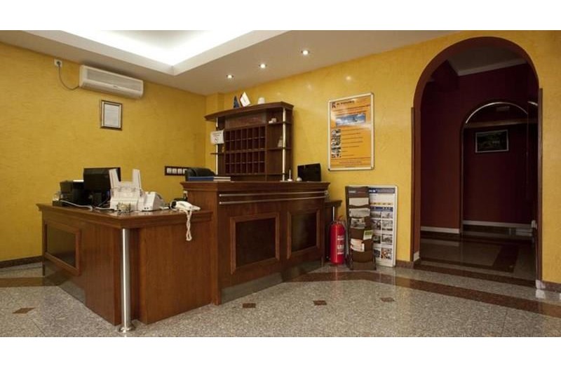 Готель Garni Hotel Mb, 3★ Готель Garni Hotel Mb, 3★