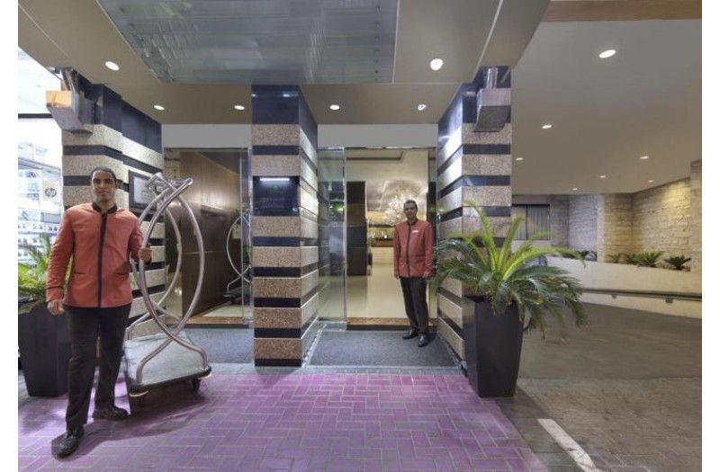 Готель Gateway Hotel, 3★