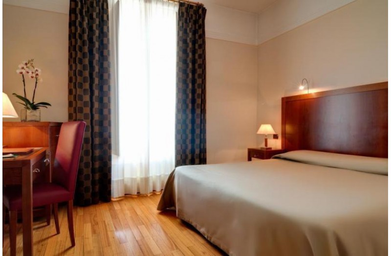 Готель Genova, 4★ Готель Genova, 4★
