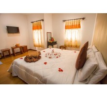 Готель Golden Tulip Hotel, 3★