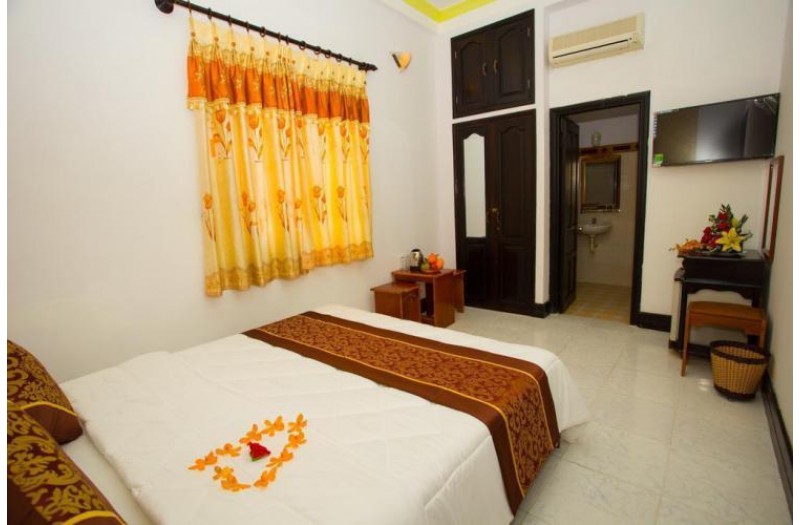 Готель Golden Tulip Hotel, 3★