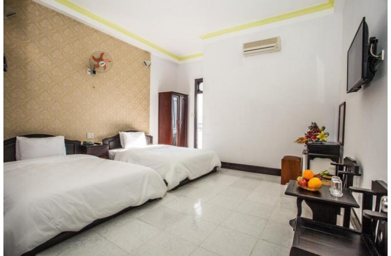 Готель Golden Tulip Hotel, 3★