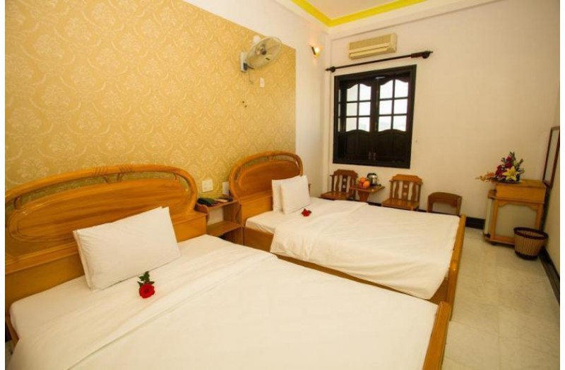 Готель Golden Tulip Hotel, 3★