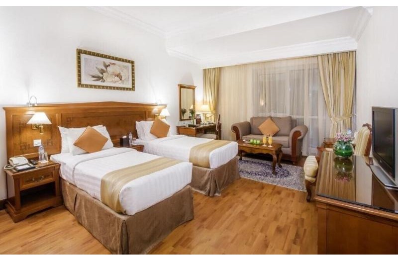 Готель Grand Excelsior Hotel Bur Dubai (ex. Dhow Palace Hotel), 4★