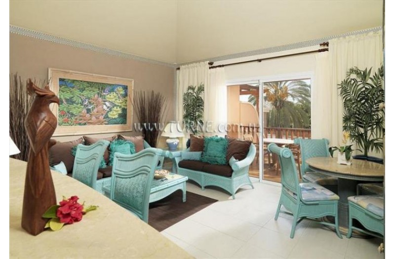 Готель Green Garden Resort & Suites, 4★