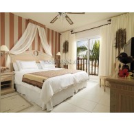 Готель Green Garden Resort & Suites, 4★