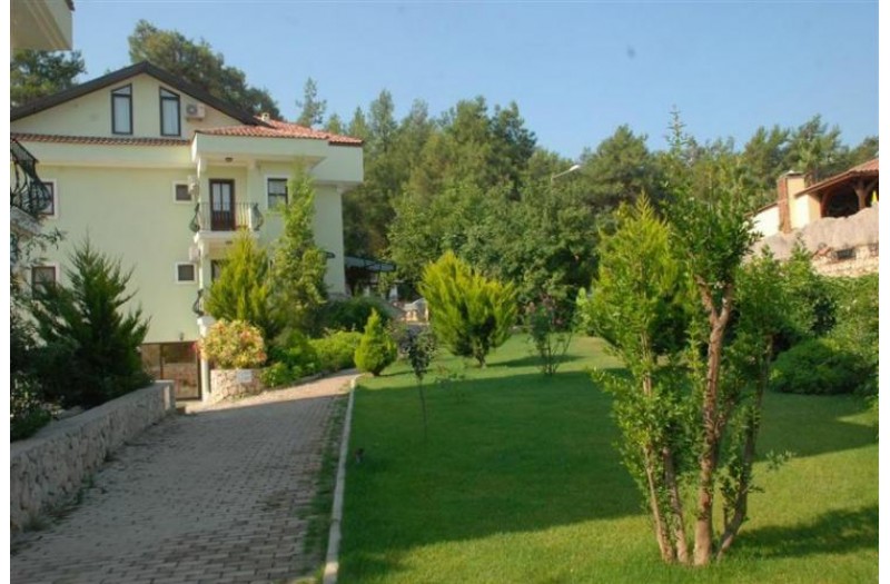 Готель Grove Hotel, 2★