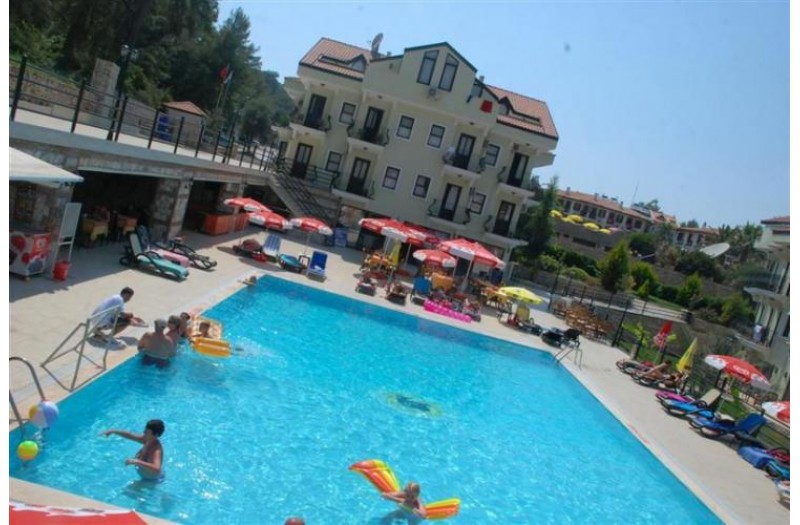 Готель Grove Hotel, 2★